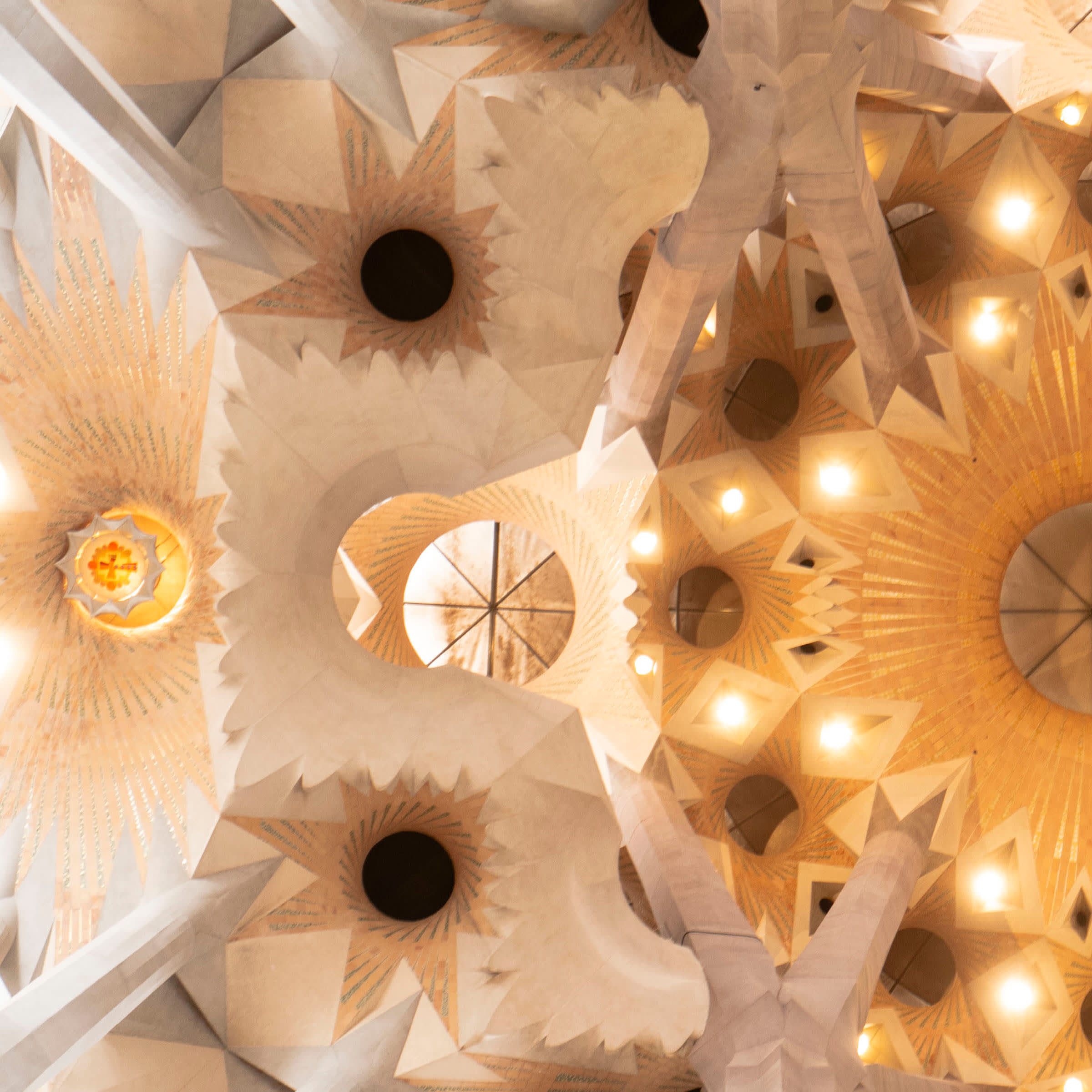 Sagrada swatch: a photography digital art wallcovering customizable by scale, color, and more.